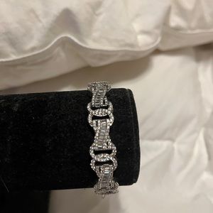 Diamond simulated adjustable bracelet.
